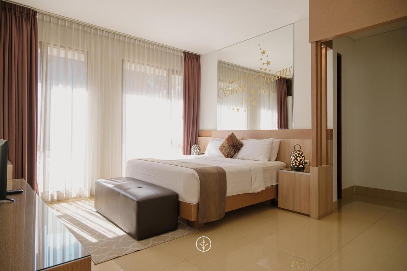 בנדונג Narwastu Hill View Villa 6 Bedrooms With A Private Swimming Pool מראה חיצוני תמונה